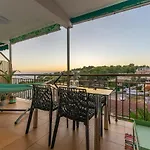 Front Retro Hideaway In Appartamento Salou