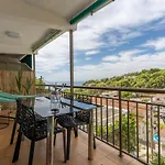 Appartamento Front Retro Hideaway In *
