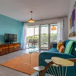 Appartamento Front Retro Hideaway In *