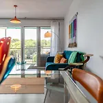 Appartamento Front Retro Hideaway In *