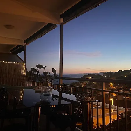 Front Retro Hideaway In *