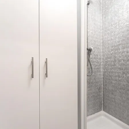 Front Retro Hideaway In