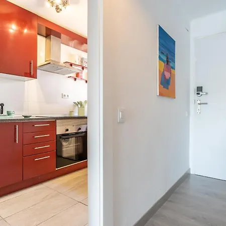 Front Retro Hideaway In Salou