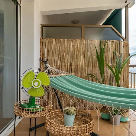 Apartment Front Retro Hideaway In Salou