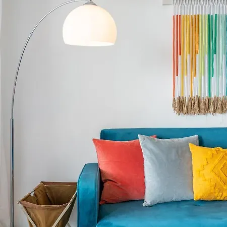 Front Retro Hideaway In * Salou