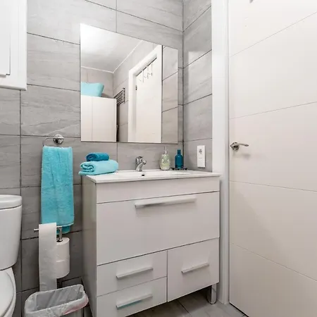 Front Retro Hideaway In * Salou