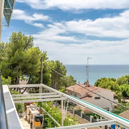 Front Retro Hideaway In Salou