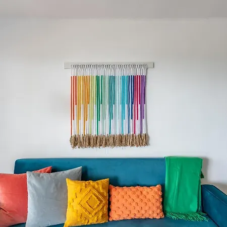 Front Retro Hideaway In Apartment Salou