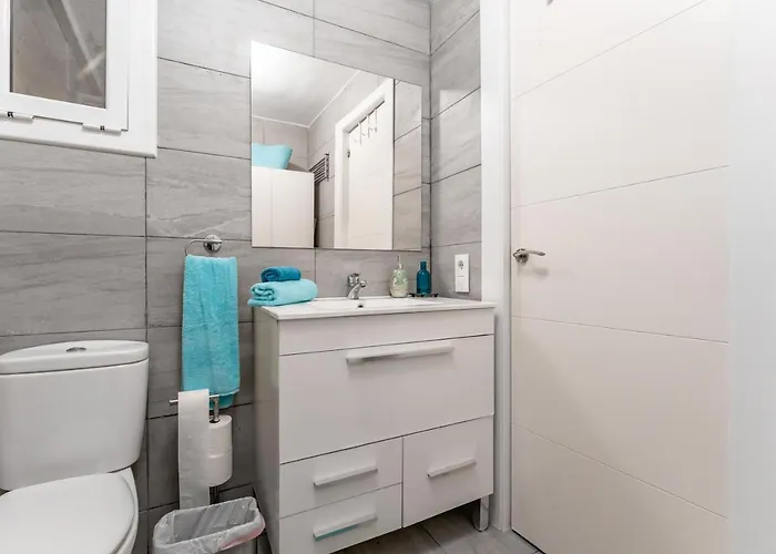 Front Retro Hideaway In * Salou