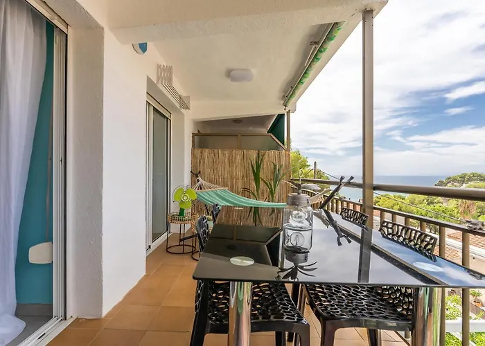 Front Retro Hideaway In Daire *