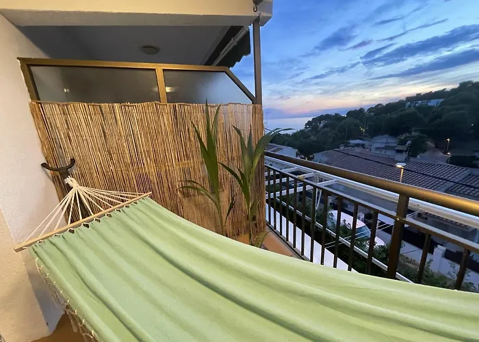 Daire Front Retro Hideaway In Salou