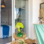 Front Retro Hideaway In Salou